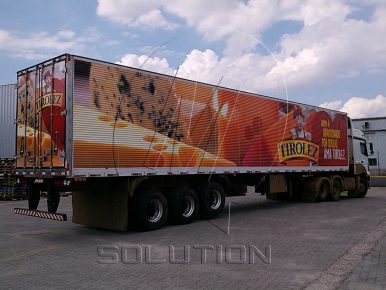 Empresa de Comunicação Visual MSolution - carreta Tirolêz