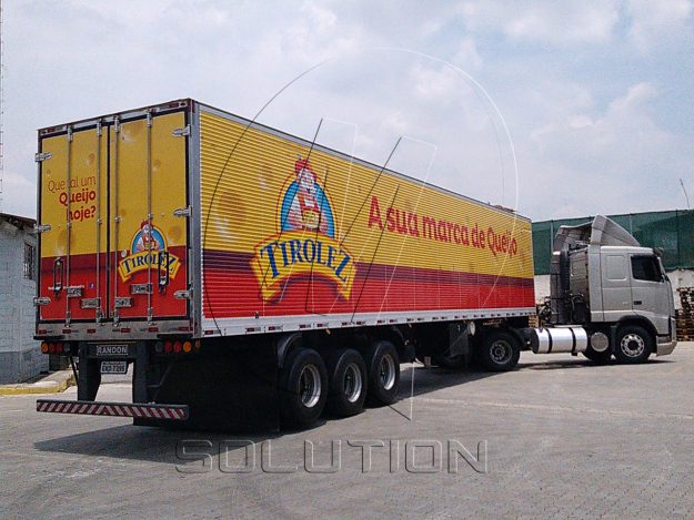 Empresa de Comunicação Visual MSolution - carreta Tirolêz